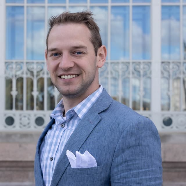 Sbdn. Seth Kasten